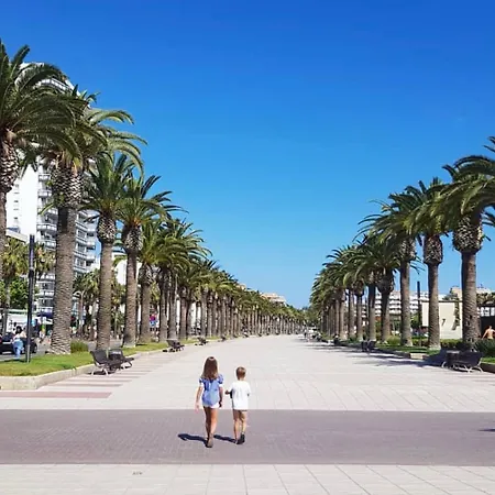Moderno En 1a Linia De Mar En Salou. Appartamento Salou
